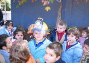 Niños y niñas en el colegio San Anselmo